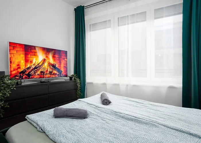 New Tranquil With Free Parking Apartman *